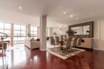 Ático 6 Habitaciones en Eixample