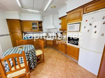 House 4 Bedrooms in Aielo de Rugat