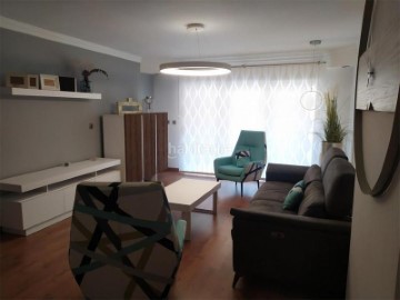 Apartment 3 Bedrooms in Nuevo Centro