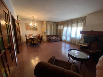 Apartamento 4 Quartos em Balaguer