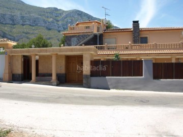 Casa o chalet 5 Habitaciones en El Montgó