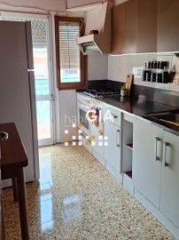Apartment 4 Bedrooms in Donzell d'Urgell