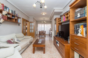 House 3 Bedrooms in Marines Viejo
