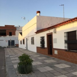 House 2 Bedrooms in El Trobal