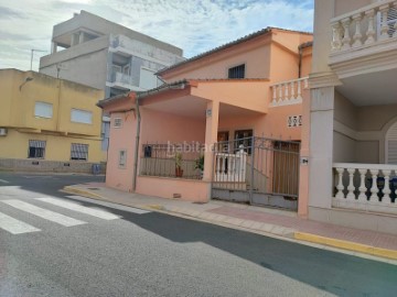 Casa o chalet 5 Habitaciones en Av Ribera Baixa