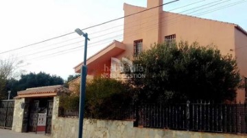 Casa o chalet 9 Habitaciones en Vírgen de Montserrat