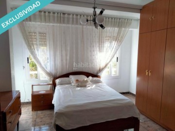 Apartment 4 Bedrooms in Casco Antiguo