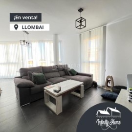 Apartment 3 Bedrooms in Llombai