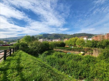 Country homes in Valle de Trápaga / Trapagaran