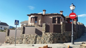 House 3 Bedrooms in Los Arenales
