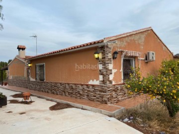 House 6 Bedrooms in Mula