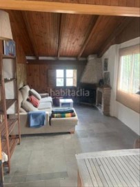 House 3 Bedrooms in Casco Urbano