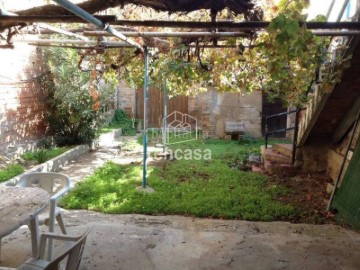 House 4 Bedrooms in Puigverd de Lleida