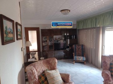 House 4 Bedrooms in San Jerónimo