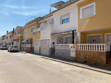 Casa o chalet 3 Habitaciones en Urbanización Benfis-Park