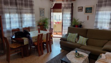 Apartment 5 Bedrooms in Donzell d'Urgell