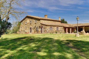 Country homes 6 Bedrooms in Urbanització Can Carbonell