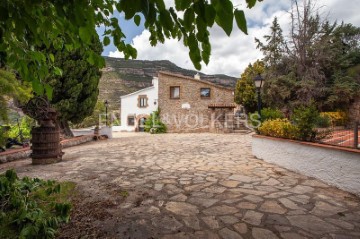 Country homes 6 Bedrooms in Riells del Fai