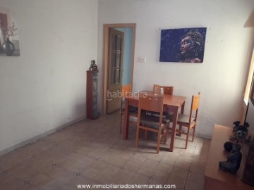 Apartment 3 Bedrooms in El Prat de Llobregat Centre