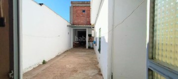 House 4 Bedrooms in Benimodo