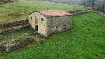 House  in Guzparras