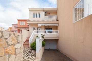 Maison 3 Chambres à Requena