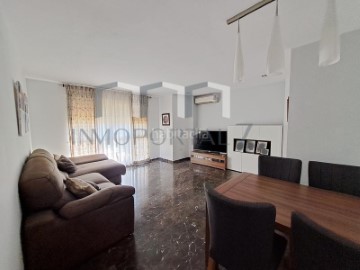 Apartment 3 Bedrooms in Alameda Park