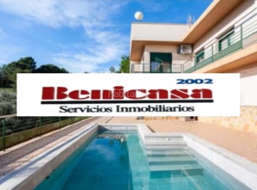 House 4 Bedrooms in San Cristóbal