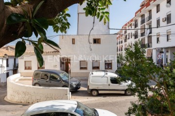 House 4 Bedrooms in Centro - El Castillo