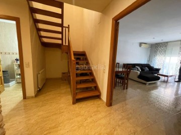 House 5 Bedrooms in Juneda