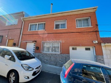 House 5 Bedrooms in Nuevo Aranjuez-Ciudad de las Artes