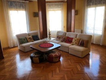 Apartment 4 Bedrooms in Catarroja