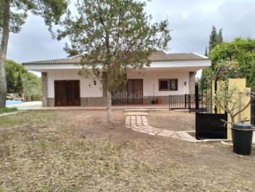 House 3 Bedrooms in La Presa - Collado - La Malla