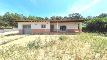 Casas rústicas 4 Habitaciones en Junior Park