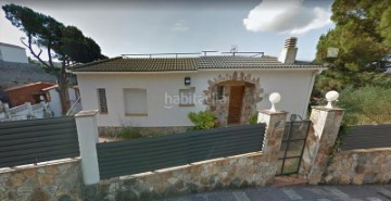 House 3 Bedrooms in Urbanitzacions del nord