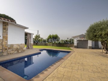 House 4 Bedrooms in Sant Cristòfol