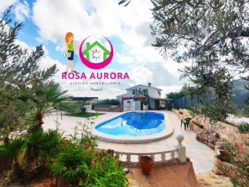 House 4 Bedrooms in Canyada de Guaita