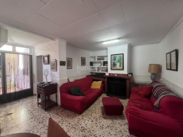 Maison 5 Chambres à Antella