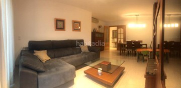 Apartment 4 Bedrooms in Tàrrega