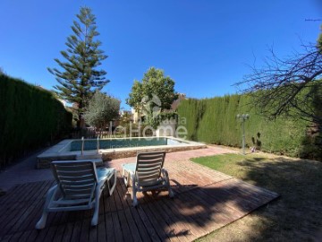 House 4 Bedrooms in La Cañada