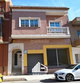 House 3 Bedrooms in Pol. Cami Oliveres