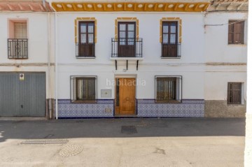 House 4 Bedrooms in Cozvijar