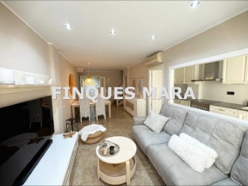 Duplex 4 Bedrooms in Plaça Catalunya - Vinyets