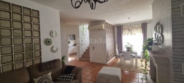 House 3 Bedrooms in Baños de Agua Hedionda