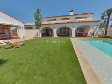 House 5 Bedrooms in Balaguer