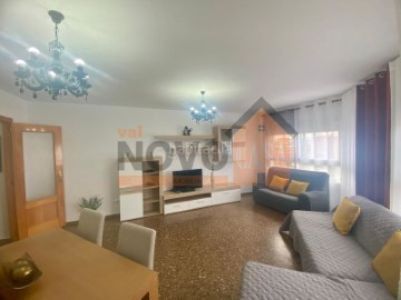 Apartment 3 Bedrooms in Silla