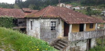 Maisons de campagne à Alpendorada, Várzea e Torrão