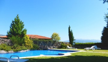 House 5 Bedrooms in Campo do Gerês