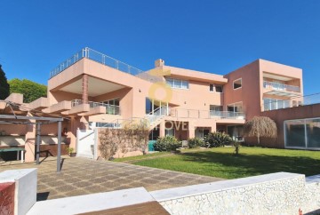 House 6 Bedrooms in São Felix da Marinha