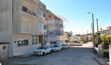 Apartamento 3 Quartos em Parada de Todeia